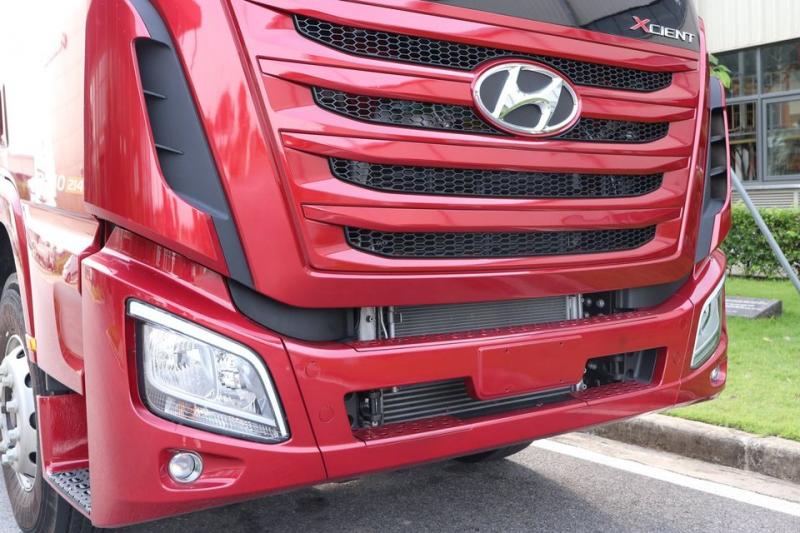 Đầu Kéo Xcient GT