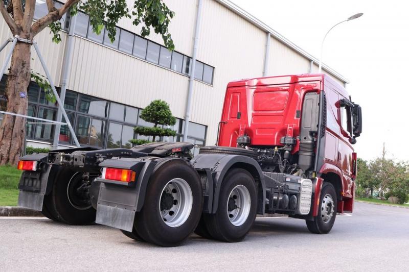 Đầu Kéo Xcient GT